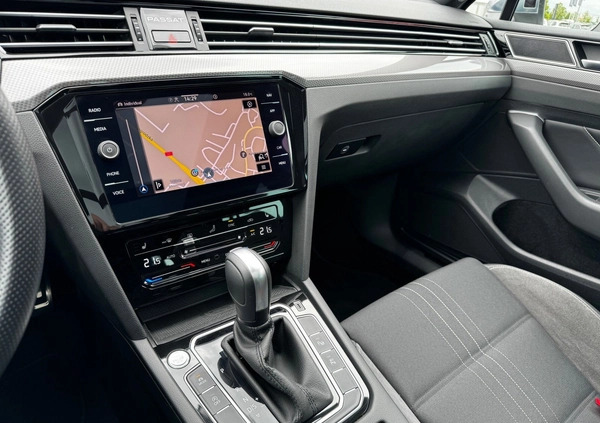 Volkswagen Passat cena 144900 przebieg: 91203, rok produkcji 2020 z Strzyżów małe 436